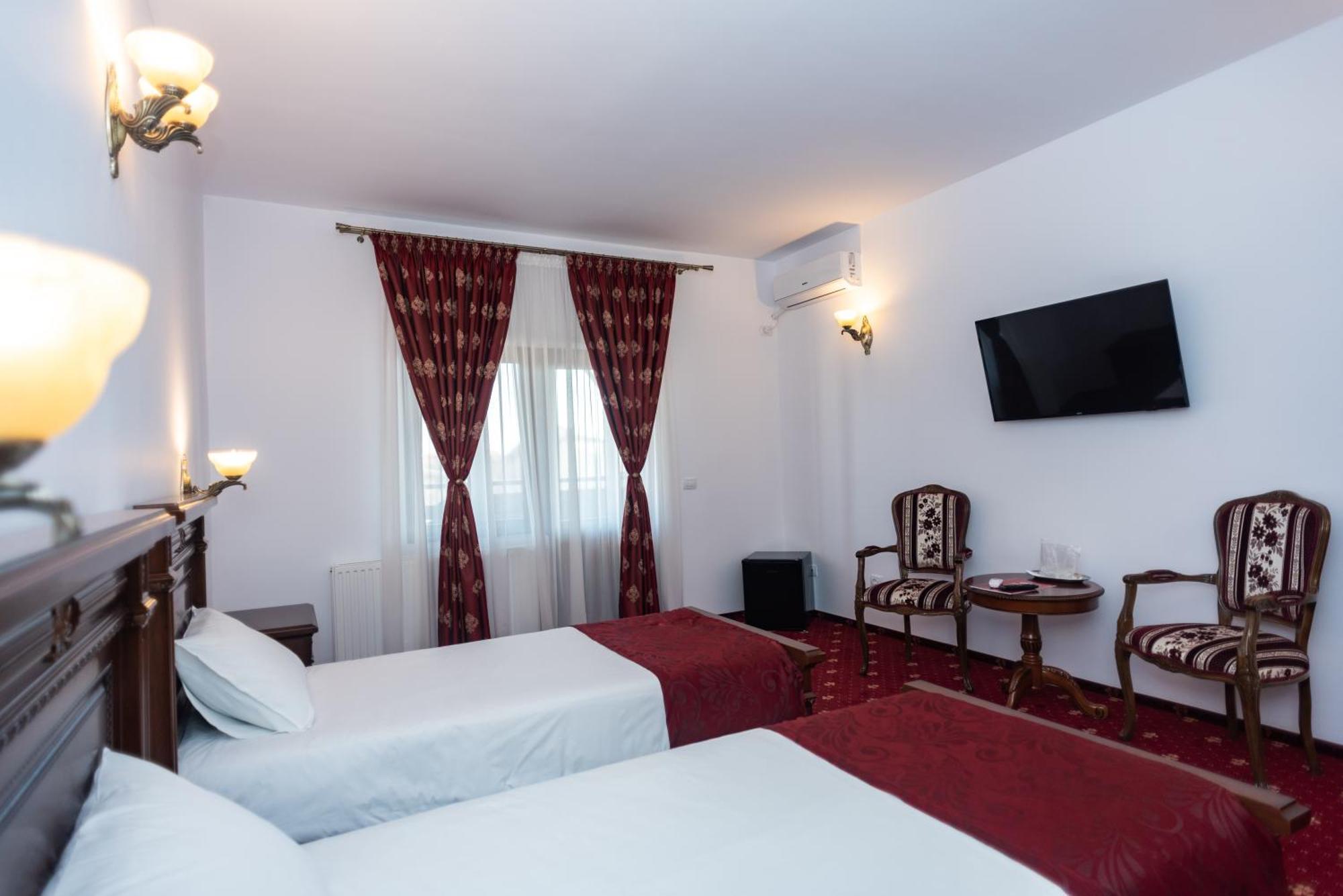 Tango Margo Hotel Valea Lupului  Exterior photo
